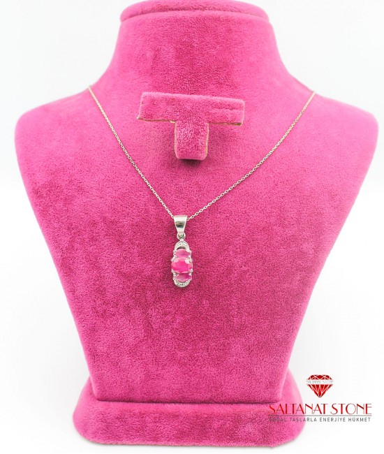 Yakut Taşlı Gümüş Bayan Kolye - BSV01364BK